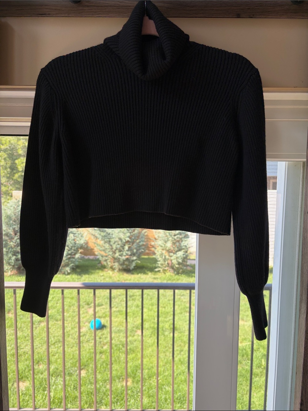 Wilfred Aritzia Black Merino Wool Ribbed Knit Cropped Turtleneck Sweater XXS